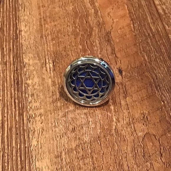 Silver Essential Oil Car Diffuser - Picture 2 of 7